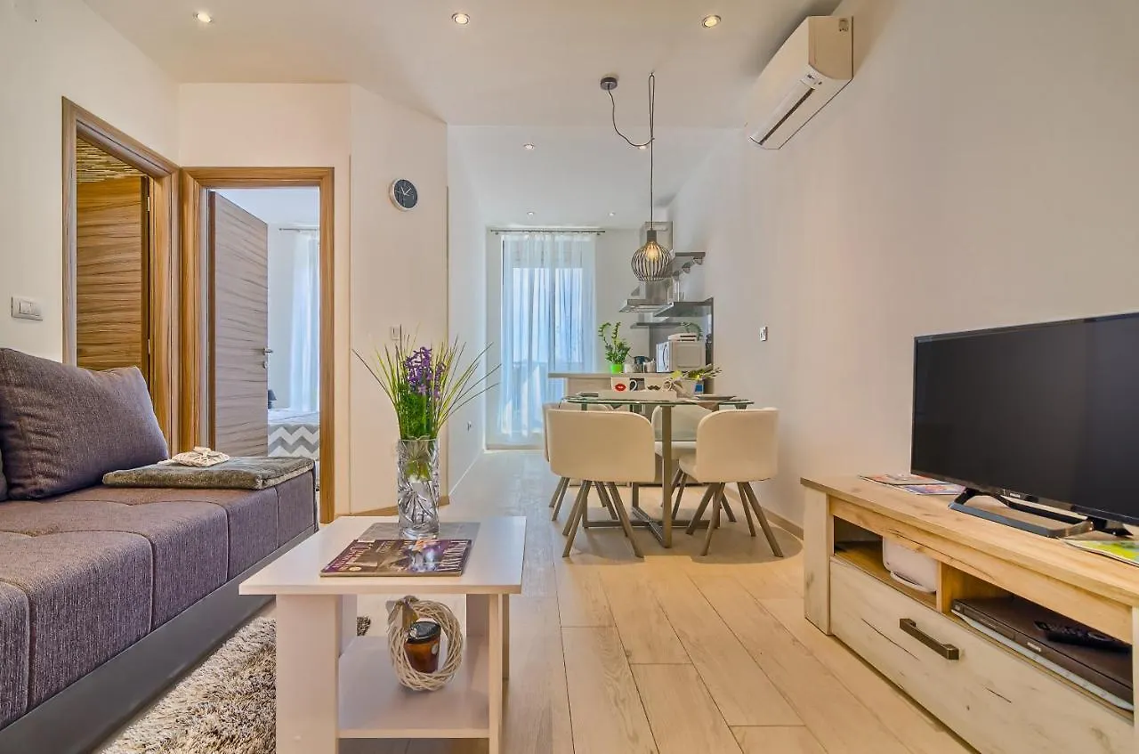 Apartment Silver Luxury Pula