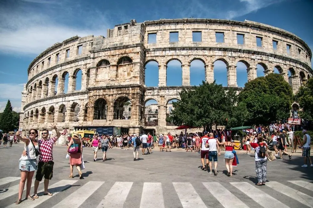 Silver Luxury Pula Croatia