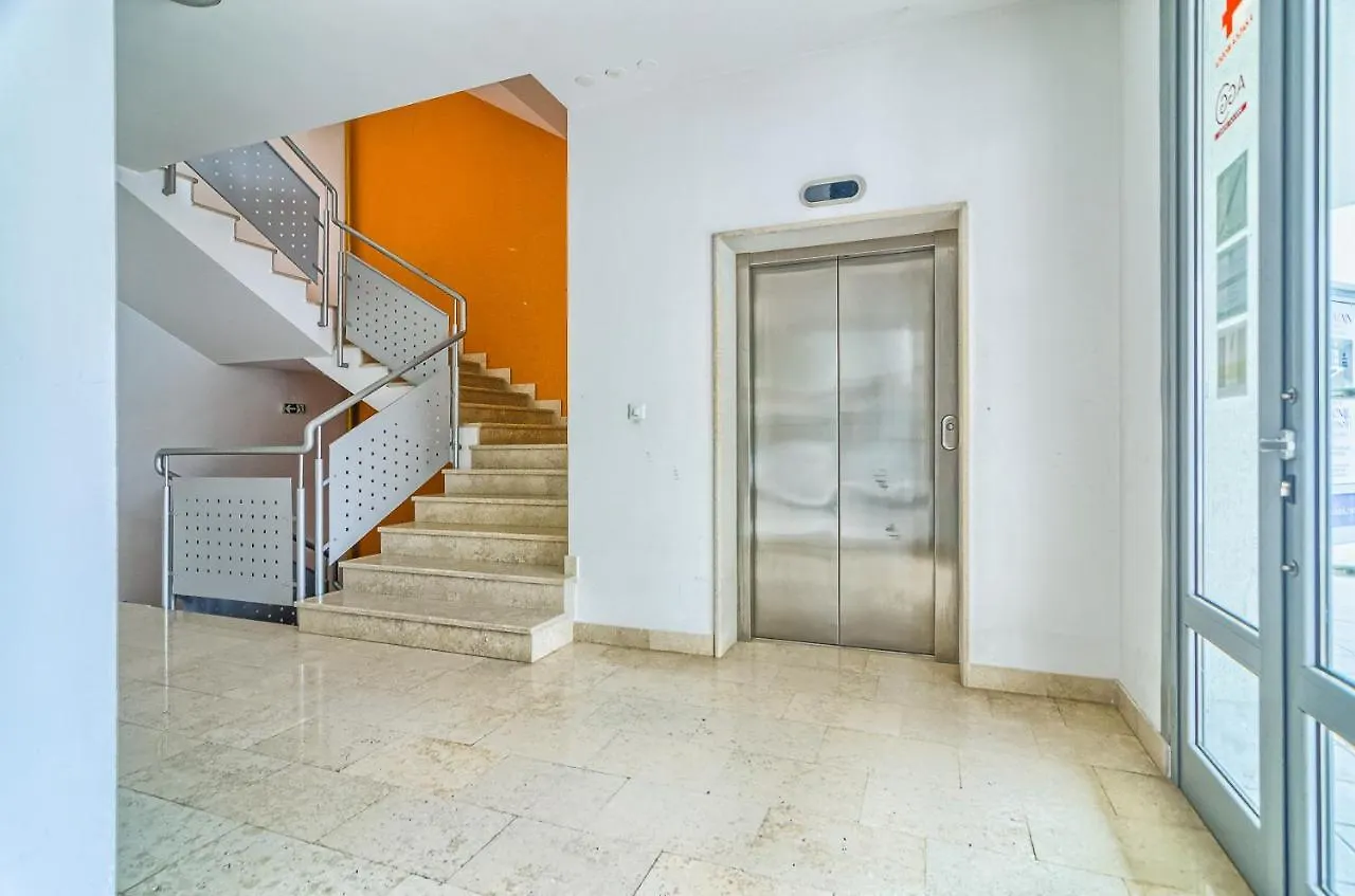Silver Luxury Pula
